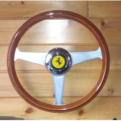 Thrustmaster Soporte de pared universal - Guarda tus ruedas de carreras