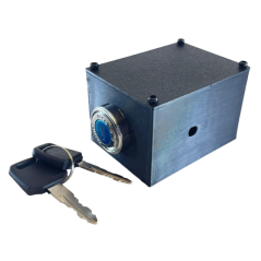 Starter key 3 position version or ON/OFF position Plug and Play version