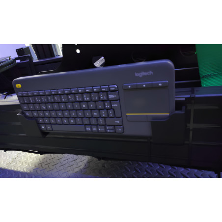 Logitech K400 Plus supporto per tastiera con profilo in alluminio, serie 40 mm