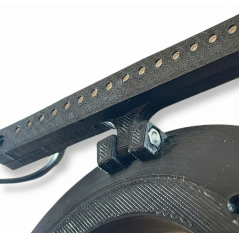 Cache moyeu pour volant Thrustmaster T300 pour rajouter un support
